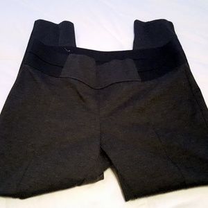 🌻3/$10!! Daisy Fuentes knit skinny pants